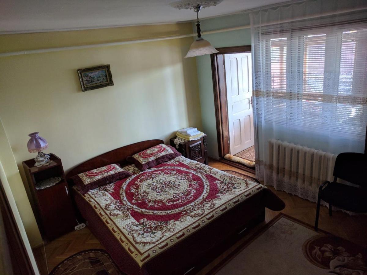 Cazare Adela Horezu Exteriér fotografie
