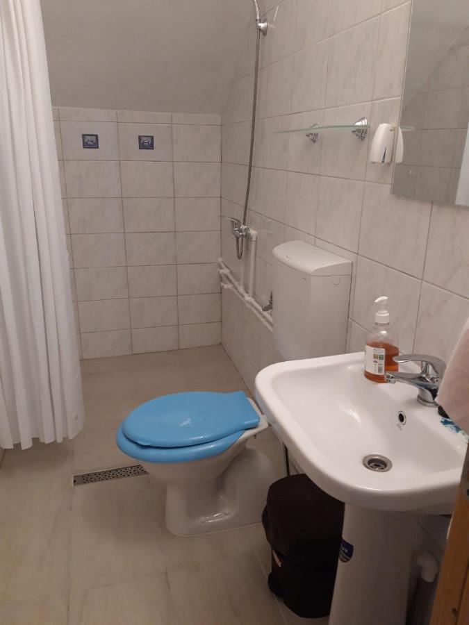 Cazare Adela Horezu Exteriér fotografie