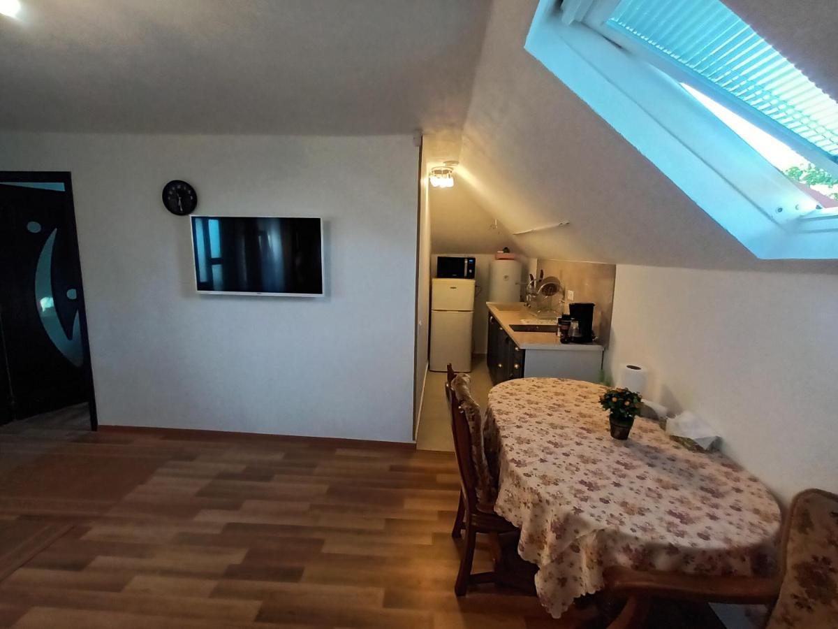 Cazare Adela Horezu Exteriér fotografie
